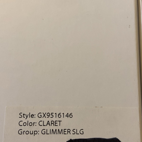 Clutch by Guess USA - Picture 11 of 12